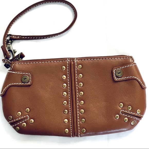 Michael Michael Kors Astor Wristlet w/Studs - Picture 5 of 8